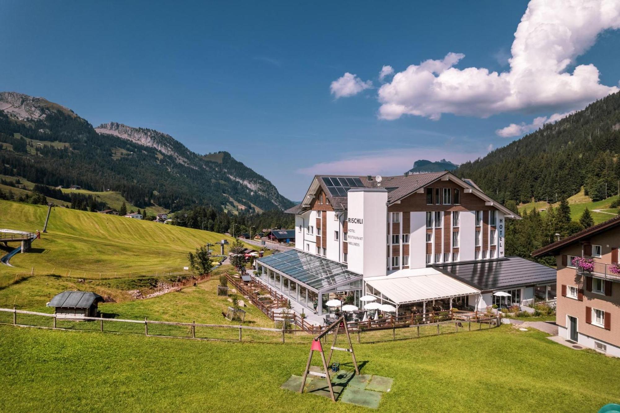 Hotel Rischli Sörenberg Exteriör bild